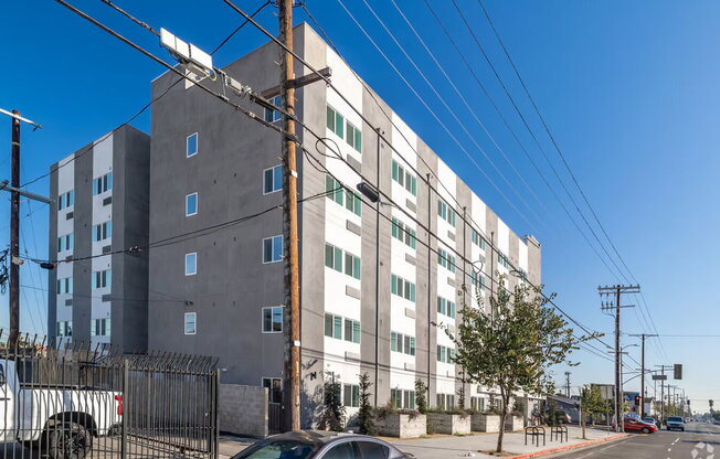 1 bed, 1 bath, 347 sqft, $1,263, Unit 103a