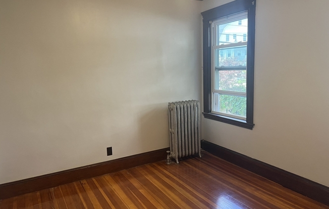 2 beds, 1 bath, 1,100 sqft, $2,600, Unit 1