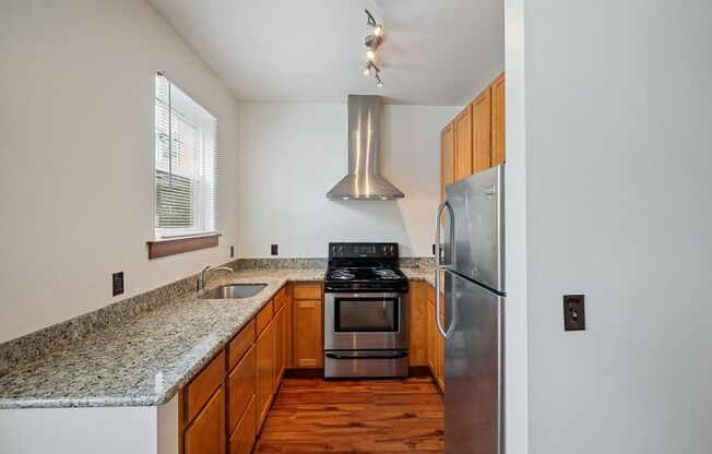 Studio, 1 bath, 359 sqft, $1,325, Unit 301