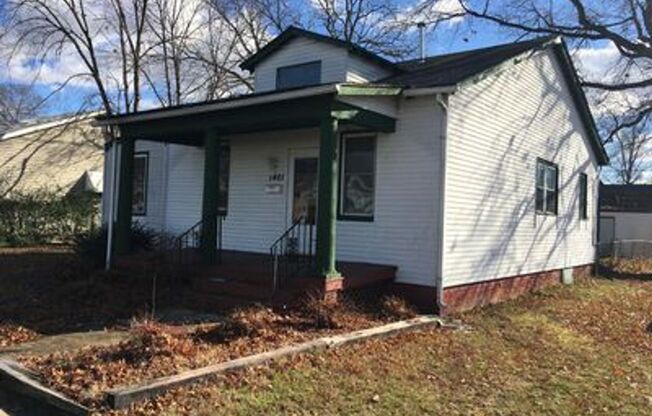 3 bed house in Church Hill! Fenced yard, garage, All electric, central HVAC, laundry!