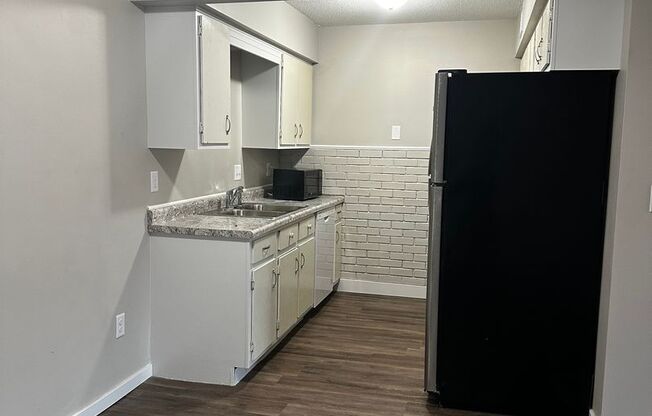 1 bed, 1 bath, $995, Unit Unit 22