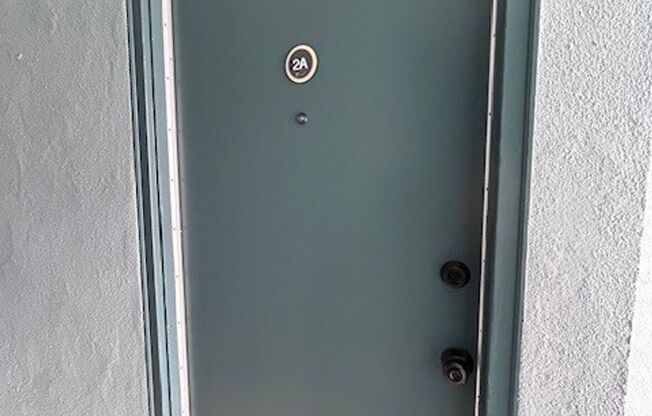 Apt 2A is a Larger 3-bedroom 1.5 Bathroom apartment in Berkeley