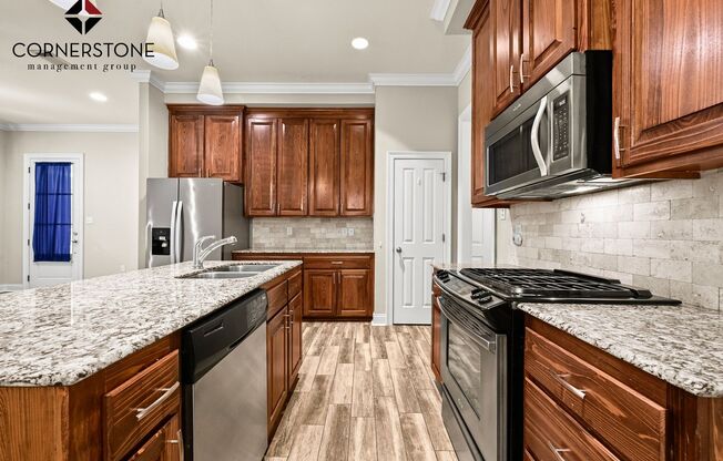 3 Bedroom House in University Villas| Community Pool |Gated Community