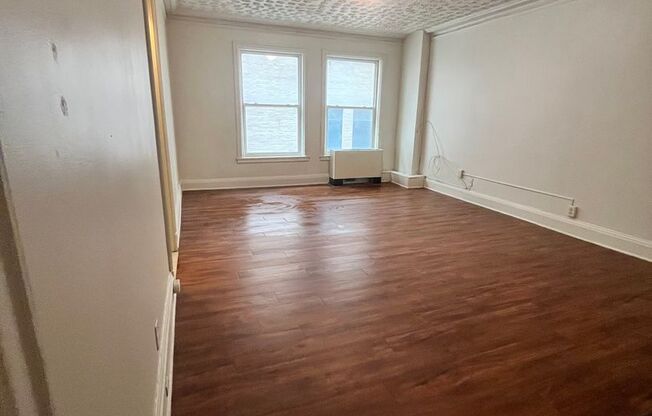 Studio, 1 bath, 224 sqft, $1,000, Unit 605