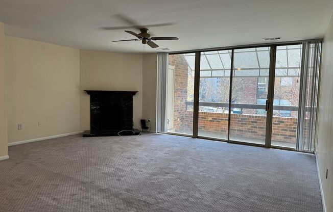 3 beds, 2.5 baths, 1,400 sqft, $3,750, Unit 1