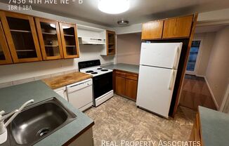 7436 4 AVE NE