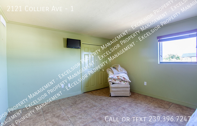 2121 COLLIER AVE