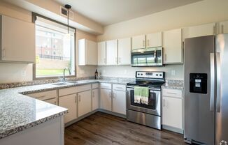 2 beds, 2 baths, 1,219 sqft, $1,900, Unit UW 1425-326