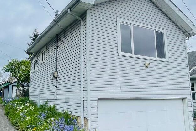 1 Bedroom 1 Bathroom House, With Two Car Garage! $2095 per month