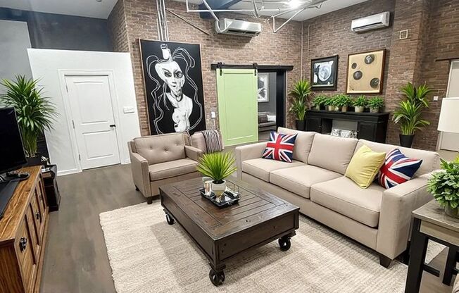 1 bed, 1 bath, 525 sqft, $1,475, Unit House