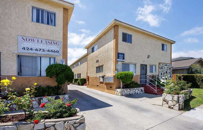 12531/37 Eucalyptus Ave  Hawthorne, CA 90250