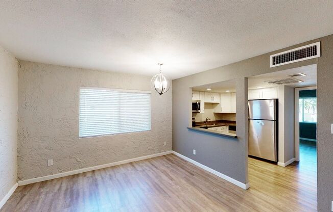 1 bed, 1 bath, 630 sqft, $920