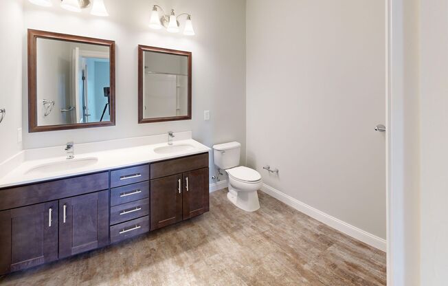 2 beds, 2 baths, 1,042 sqft, $2,795, Unit 1402