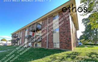 1055 W Walnut