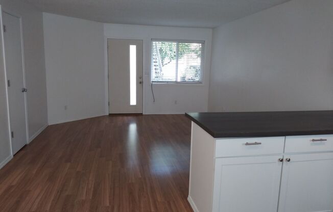 #125-2136 NE Weidler St.