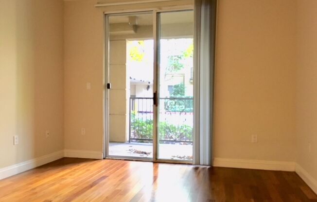 Watermarke: Lower 1 Bed 1 Bath Condo,