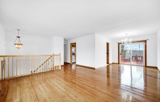 4 Bed 2.5 Bath in Des Plaines