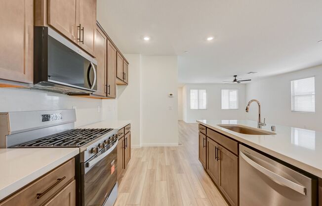 3 beds, 2.5 baths, $2,695