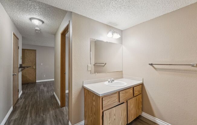 3 beds, 2 baths, 643 sqft, $1,900, Unit C203