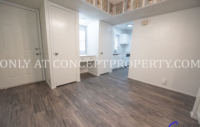 1 bed, 1 bath, 700 sqft, $1,225, Unit 35