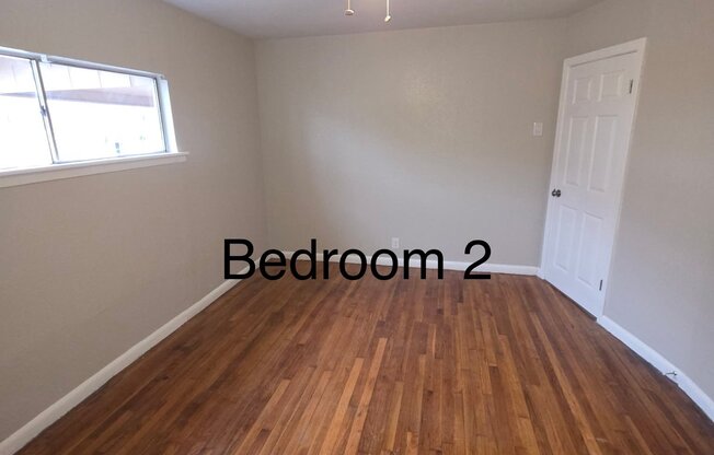 214 LINDA DR