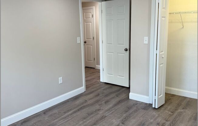 2 beds, 1 bath, 680 sqft, $2,525, Unit 23-23