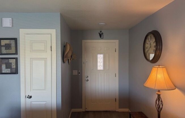 Furnished 2 BR Condo w/ Utilities Boat Dock, Marina, Garage -Roadhaven Marina Avail June-Dec, May-Oct