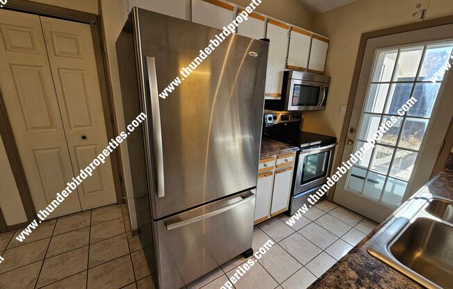 Great 2 bedroom with refrigerated air!!