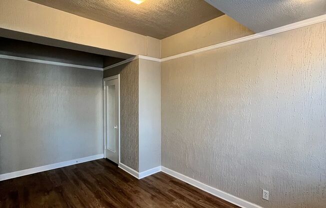2 beds, 1 bath, $1,645, Unit 001