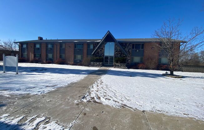 5167 N. Lovers Lane Rd