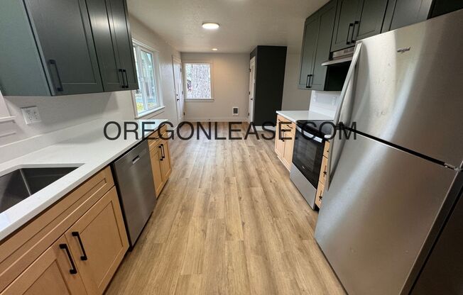 2 beds, 1 bath, 1,053 sqft, $1,795, Unit 2250 Edison