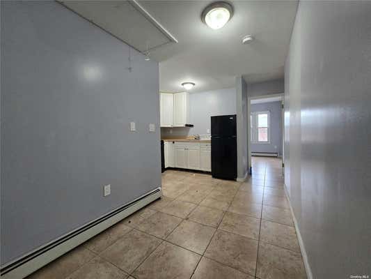 1 bed, 1 bath, $1,900