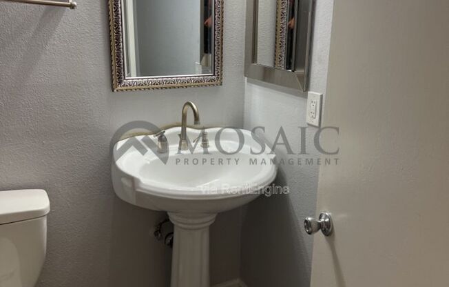 2 beds, 2 baths, 846 sqft, $995, Unit 274