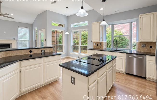 802 CREST RDG CT