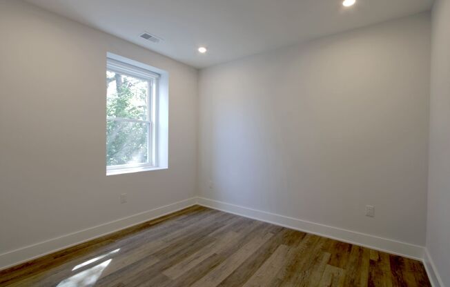 1 bed, 1 bath, 649 sqft, $1,352.08, Unit 307