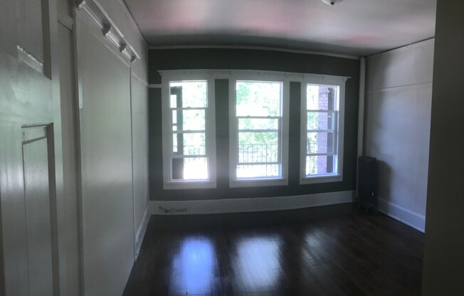 4 beds, 2 baths, $2,345, Unit 3