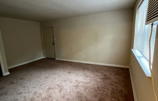 1 bed, 1 bath, 600 sqft, $1,125, Unit A08