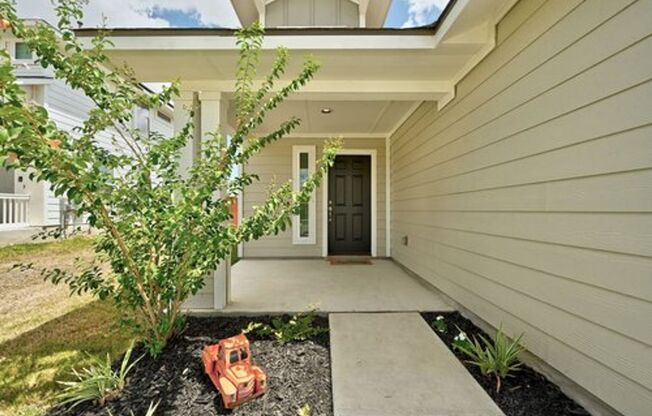 3 Bedroom 2 Bathroom Modern House in San Marcos