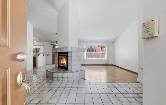 1 story pool home in the North West- 3 bedroom, 2 baths