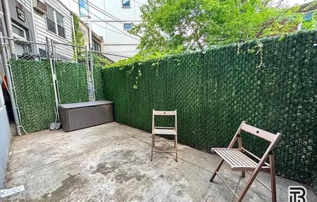 236 N 11 ST