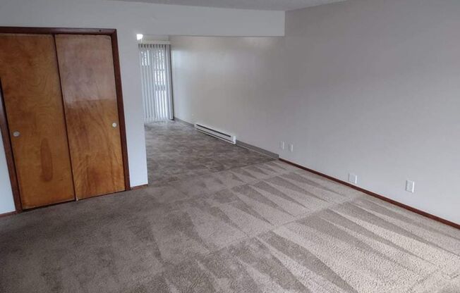 Beautiful 1 and 2 bedroom homes available near Downtown Vancouver! Beautiful Views and a great location!