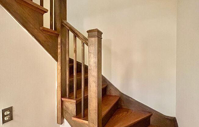 1 bed, 1 bath, 475 sqft, $2,370, Unit 233-122