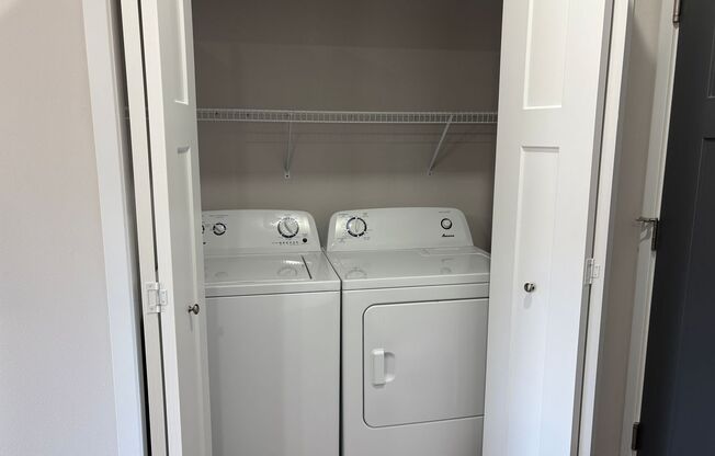 1 bed, 1 bath, 736 sqft, $1,525, Unit 4880-103