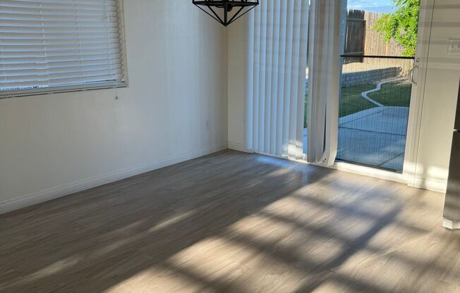 BEAUTIFUL 3 BEDROOM SINGLE FAMILY HOME