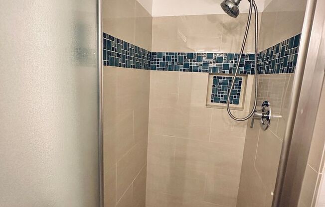 2 beds, 2 baths, $1,695, Unit UNIT 2251