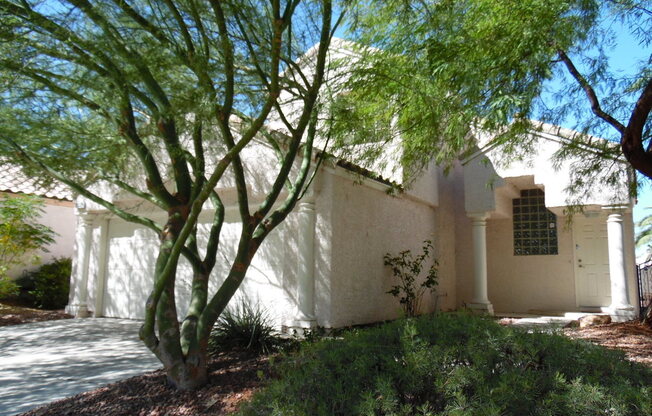 Desert Shores 3 bedroom with pool!
