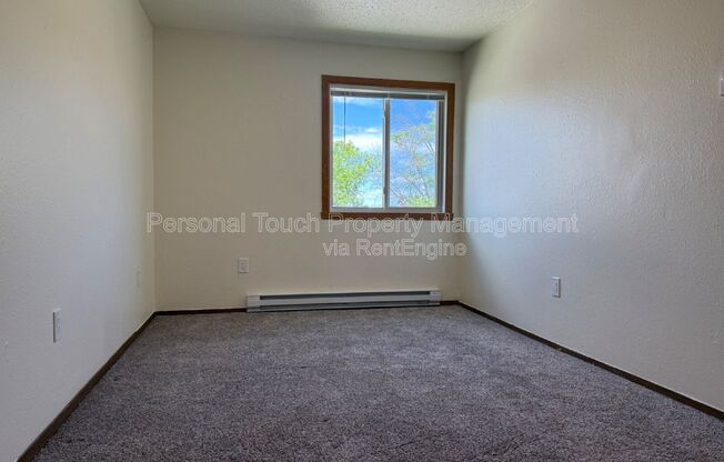 2 beds, 1 bath, 850 sqft, $825, Unit 36