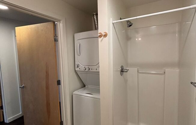 2 beds, 1 bath, 656 sqft, $2,195, Unit 307