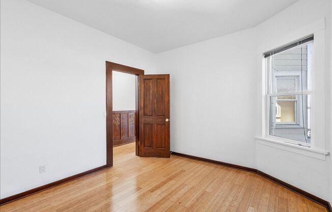 478 Central Ave #B - 1 Bedroom | 1 Bath | Upper unit