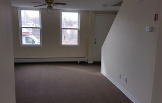 4 beds, 1 bath, $1,700